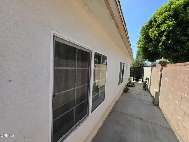 Front Walkway to Front Door