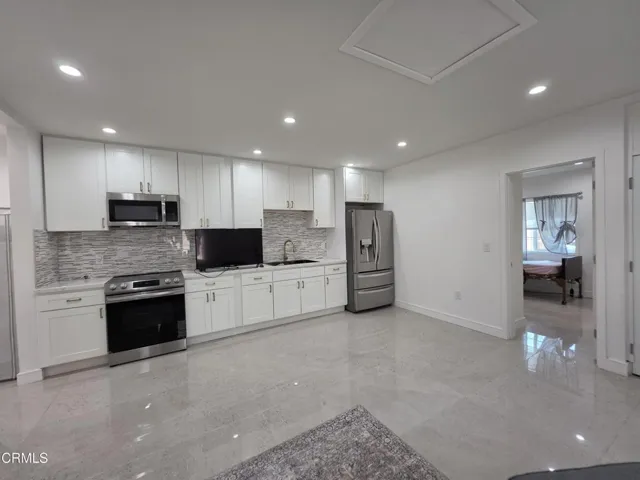 Kitchen Right