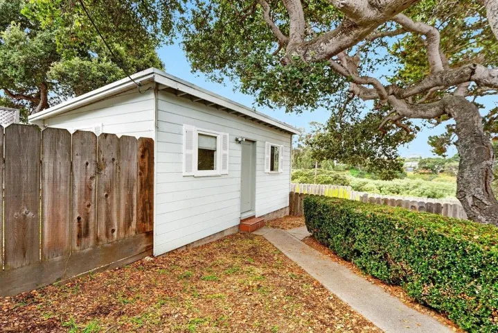 838 Portola Drive, Del Rey Oaks, California 93940