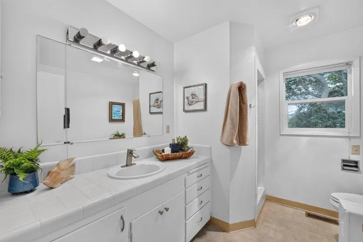 838 Portola Drive, Del Rey Oaks, California 93940