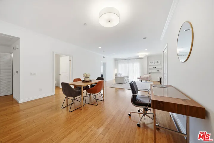 722 S Oxford Avenue 305, Los Angeles, California 90005