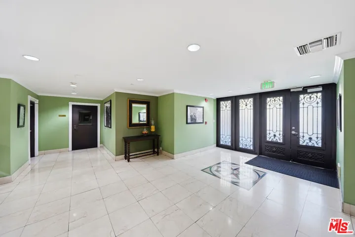 722 S Oxford Avenue 305, Los Angeles, California 90005
