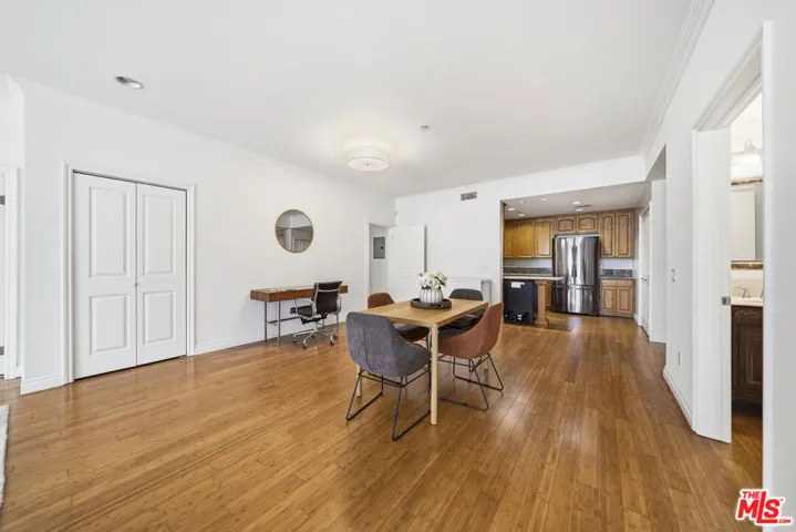 722 S Oxford Avenue 305, Los Angeles, California 90005