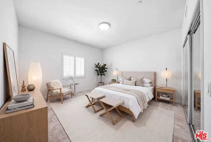 722 S Oxford Avenue 305, Los Angeles, California 90005
