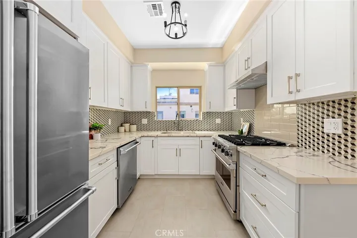 67 S Craig Avenue 3, Pasadena, California 91107