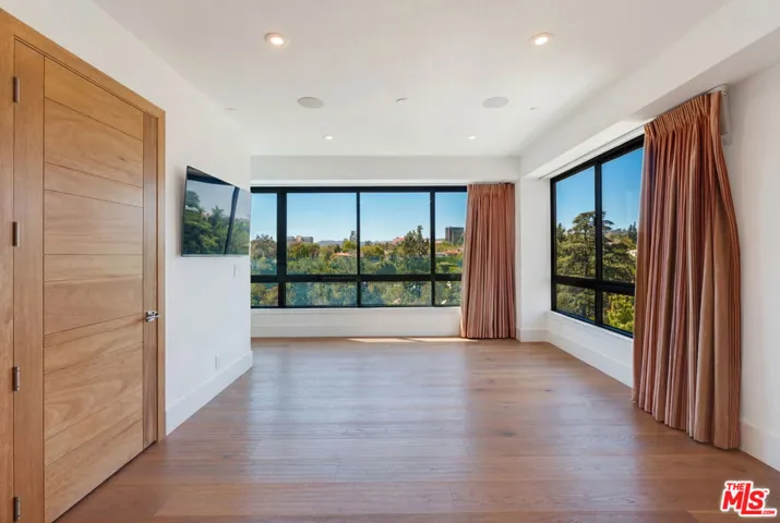 10551 Wilshire 702/703, Los Angeles, California 90024