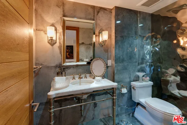 10551 Wilshire 702/703, Los Angeles, California 90024