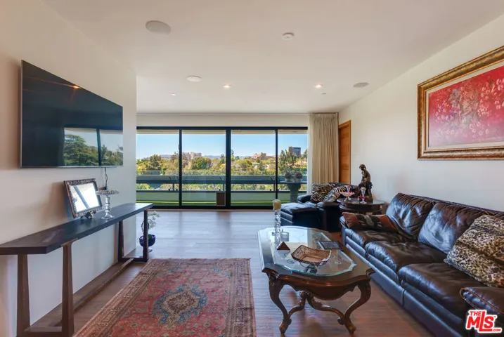 10551 Wilshire 702/703, Los Angeles, California 90024