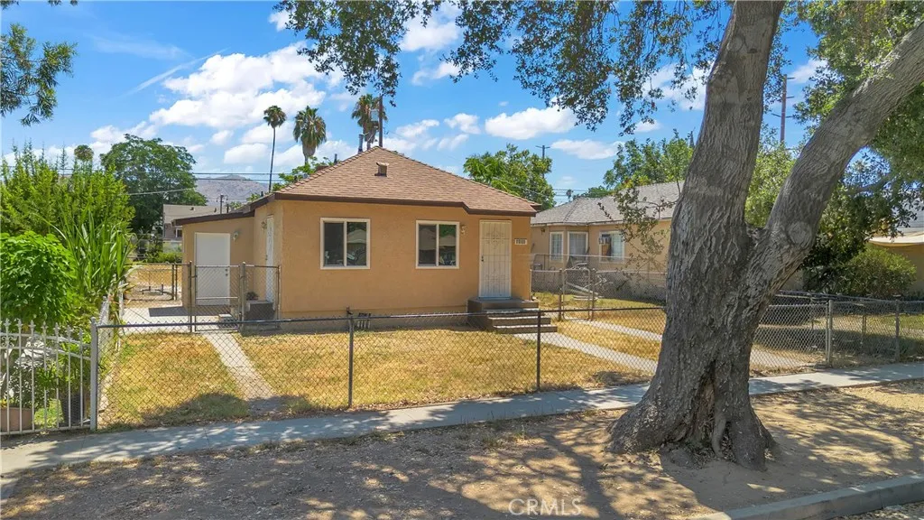 Both units share an identical layout and design; therefore, the professional photos for the first unit are accurate for the second.