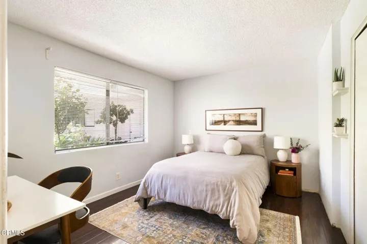31-web-or-mls-110-n-everett-st-103