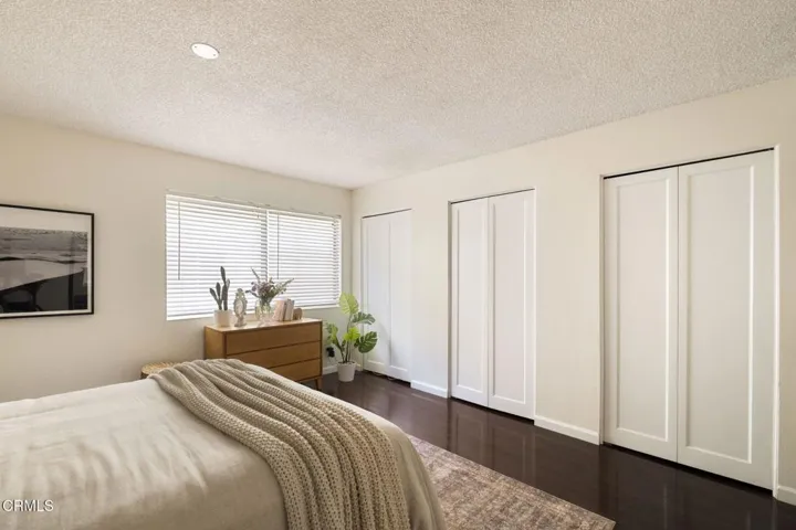 40-web-or-mls-110-n-everett-st-103