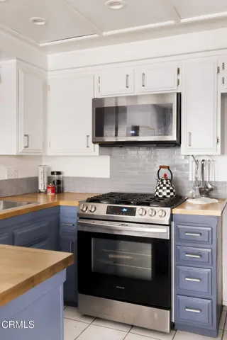 21-web-or-mls-110-n-everett-st-103