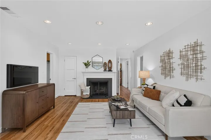 3411 S Cloverdale Avenue, Los Angeles, California 90016