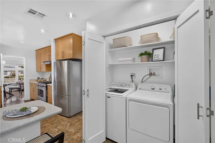 3411 S Cloverdale Avenue, Los Angeles, California 90016