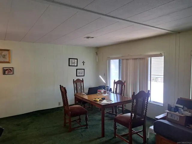 1010 E Bobier Dr 9, Vista, California 92084
