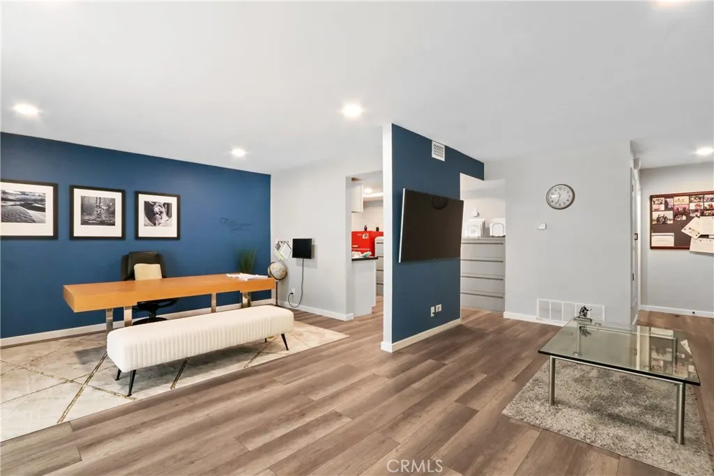 1129 Rosecrans Avenue 28a, Fullerton, California 92833 — photo 4