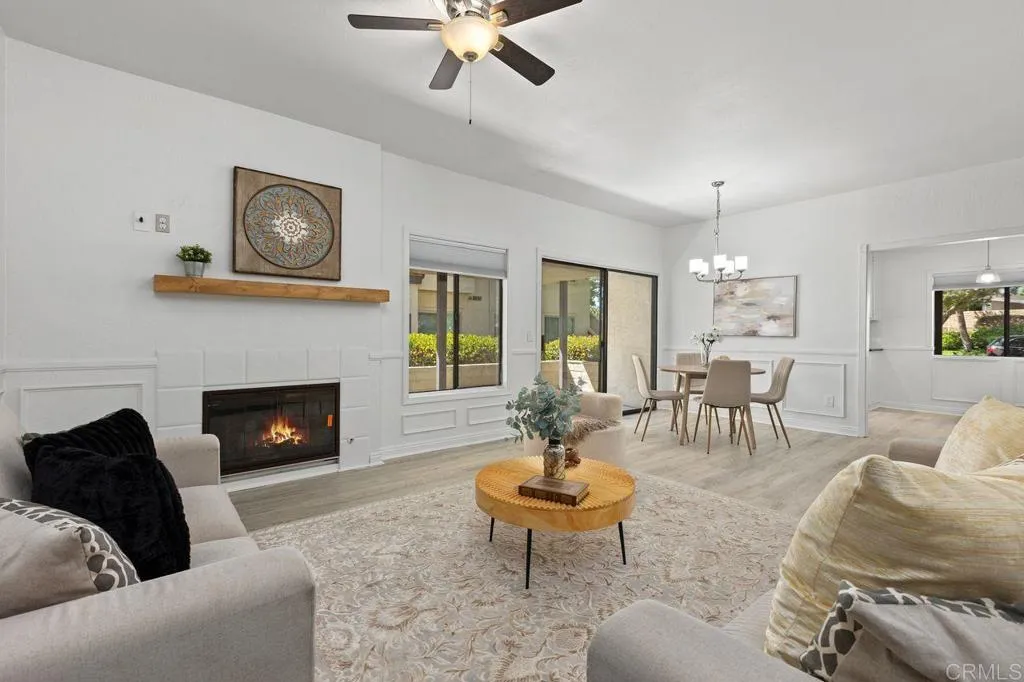966 Lupine Hills Dr