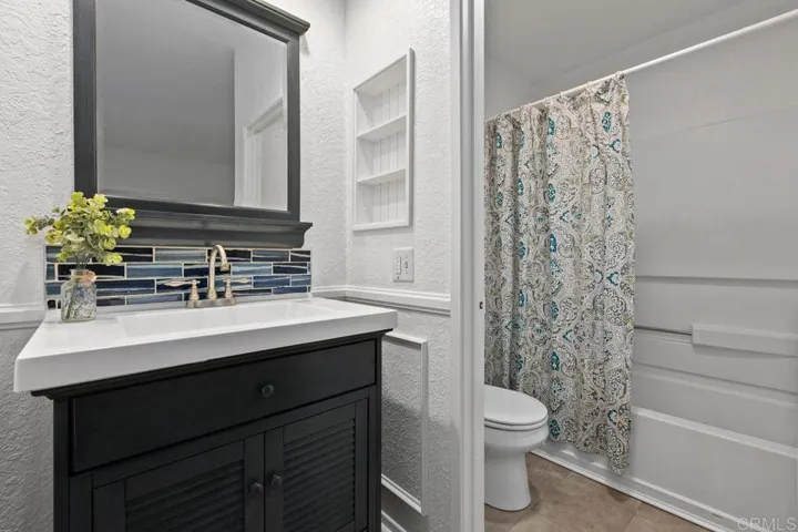 966 Lupine Hills Drive 64, Vista, California 92081