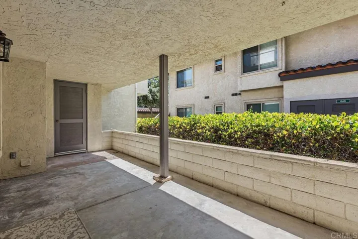 966 Lupine Hills Drive 64, Vista, California 92081