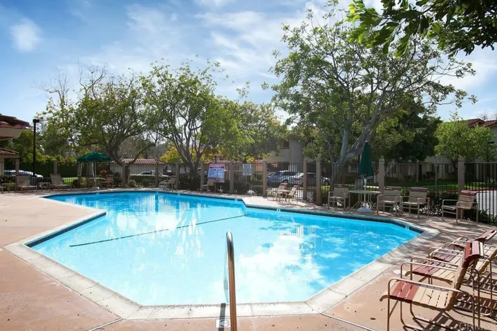 966 Lupine Hills Drive 64, Vista, California 92081