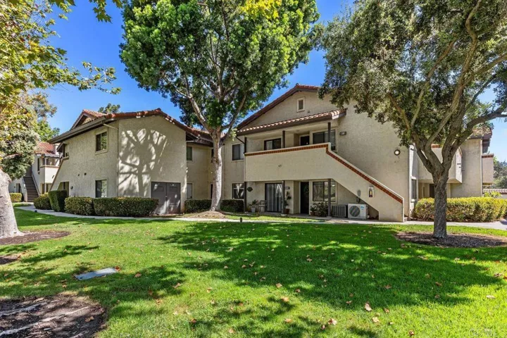 966 Lupine Hills Drive 64, Vista, California 92081