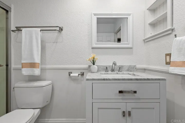 966 Lupine Hills Drive 64, Vista, California 92081