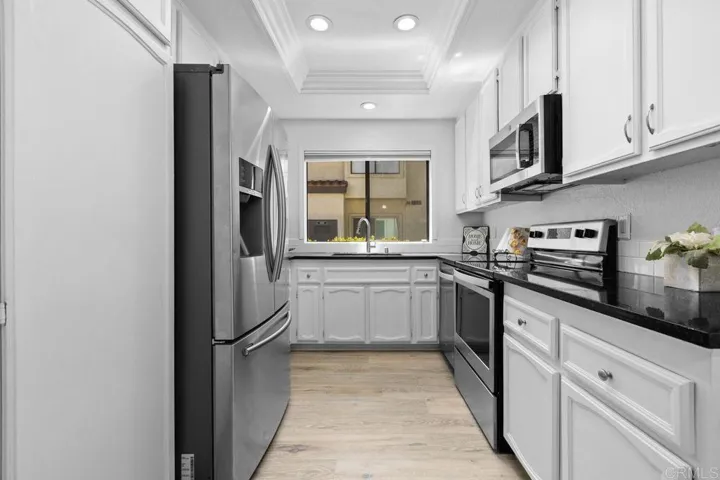 966 Lupine Hills Drive 64, Vista, California 92081