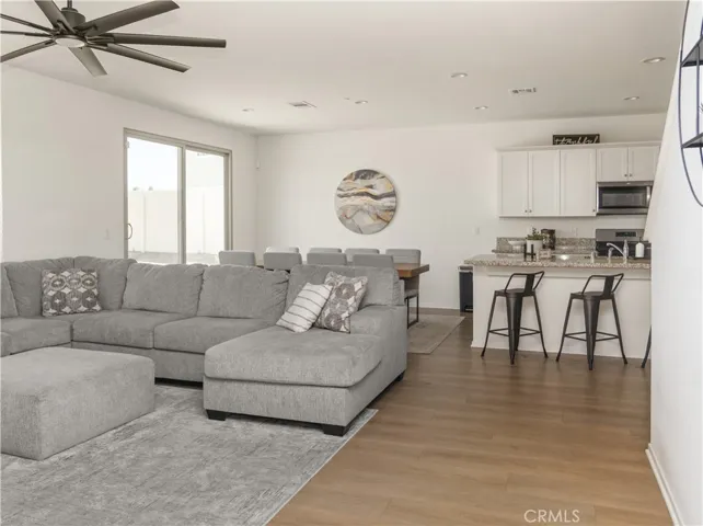 4728 Goldfinch, Hemet, California 92545