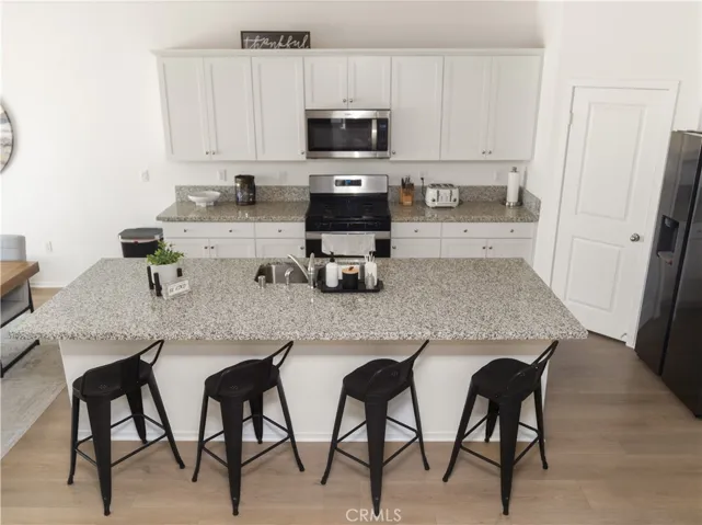 4728 Goldfinch, Hemet, California 92545