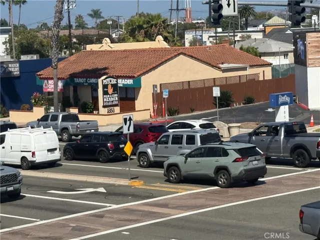 View of the Main Street in to Newport, 
 High Traffic Passing through on this Blvd....