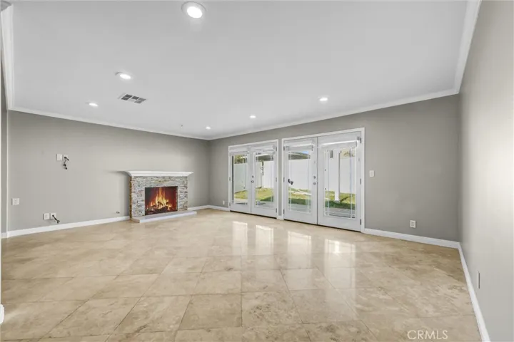 2751 San Carlos, Costa Mesa, California 92626
