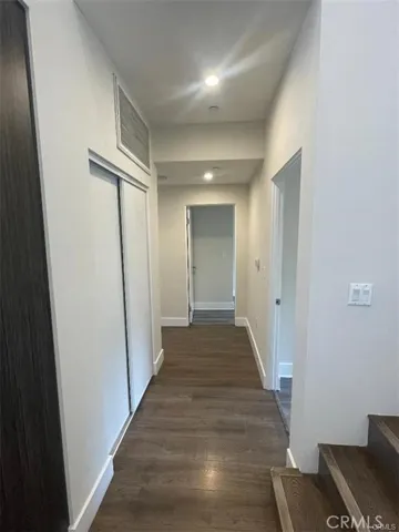 6445 Woodley Avenue 204, Lake Balboa, California 91406