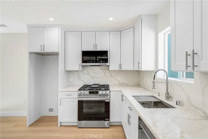 6722 6724 Katherine Ave, Van Nuys, California 91405
