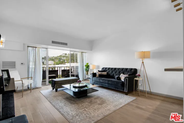 1155 N La Cienega Boulevard 1103, West Hollywood, California 90069