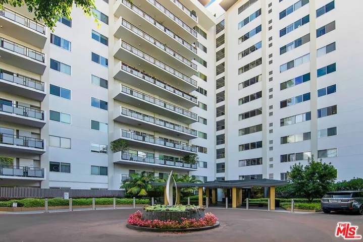 1155 N La Cienega Boulevard 1103, West Hollywood, California 90069