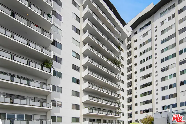1155 N La Cienega Boulevard 1103, West Hollywood, California 90069
