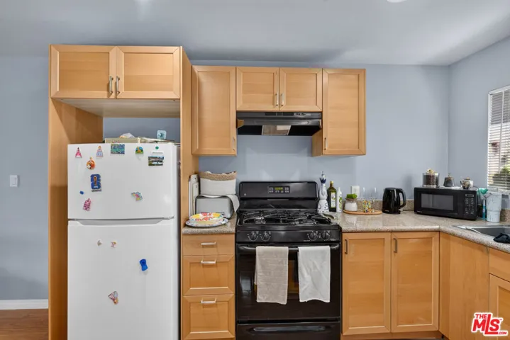 14618 Gilmore Street 4, Los Angeles, California 91411