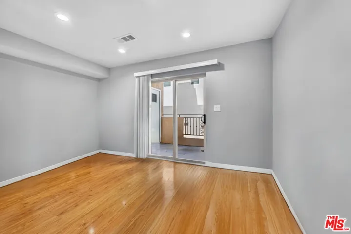 14618 Gilmore Street 4, Los Angeles, California 91411