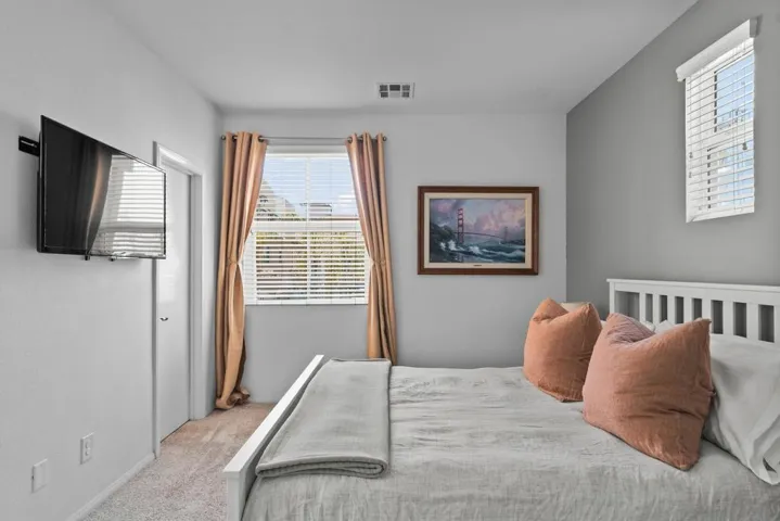 7715 El Cajon Blvd 10, La Mesa, California 91942