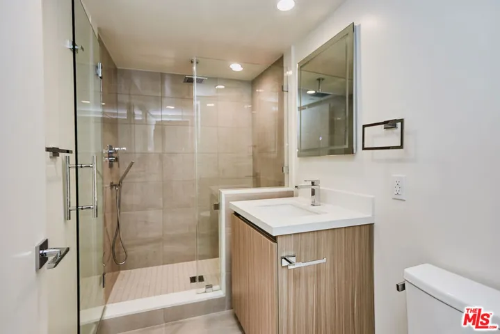 328 N Maple Drive 103, Beverly Hills, California 90210