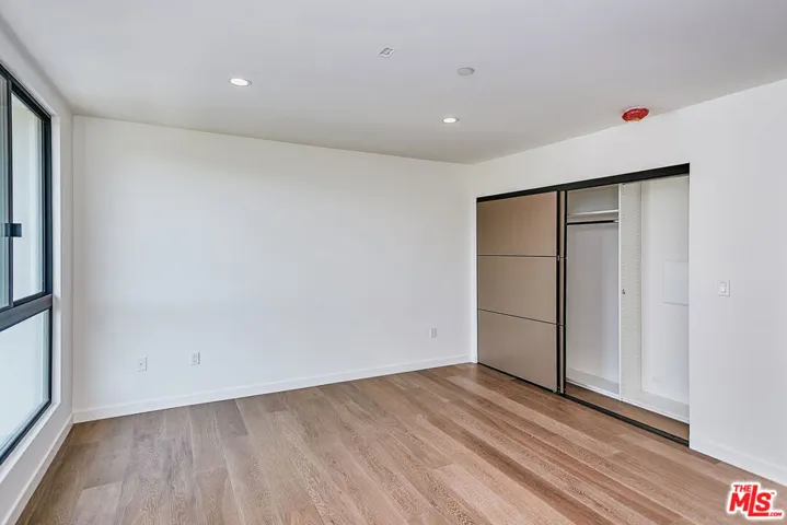 328 N Maple Drive 103, Beverly Hills, California 90210