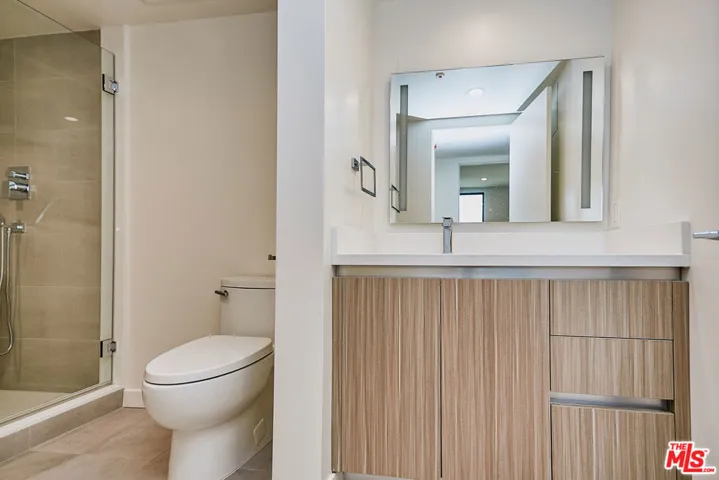 328 N Maple Drive 103, Beverly Hills, California 90210