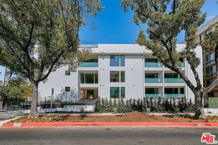 328 N Maple Drive 103, Beverly Hills, California 90210