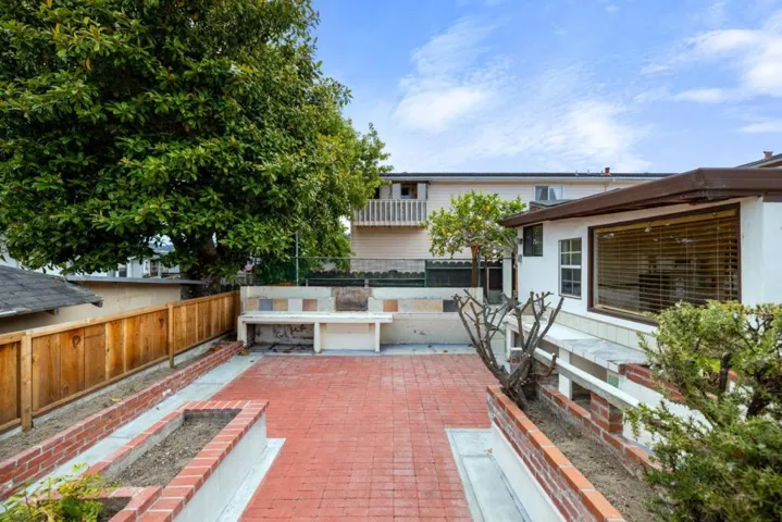 833 Hellam Street, Monterey, California 93940