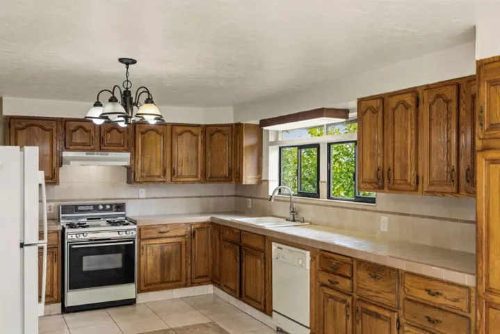 833 Hellam Street, Monterey, California 93940