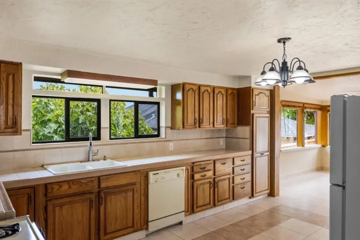 833 Hellam Street, Monterey, California 93940