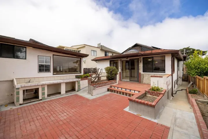 833 Hellam Street, Monterey, California 93940