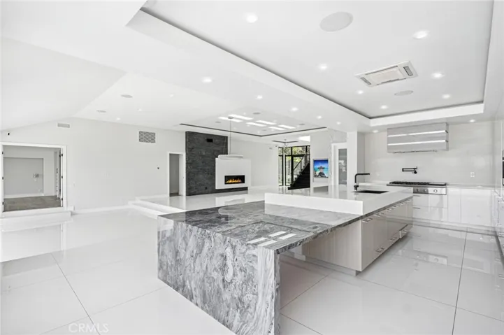 48 Drakes Bay Drive, Corona Del Mar, California 92625