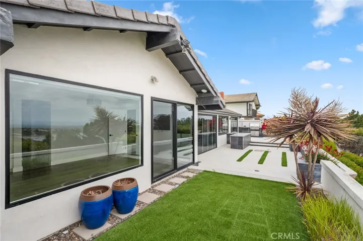 48 Drakes Bay Drive, Corona Del Mar, California 92625