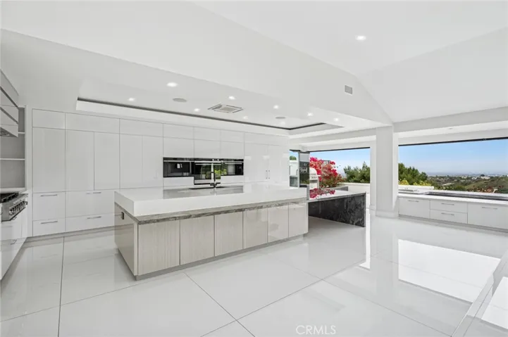 48 Drakes Bay Drive, Corona Del Mar, California 92625